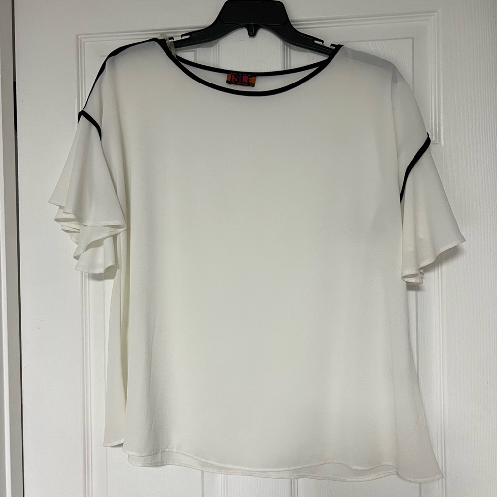 Isle White Ruffle Sleeve Blouse